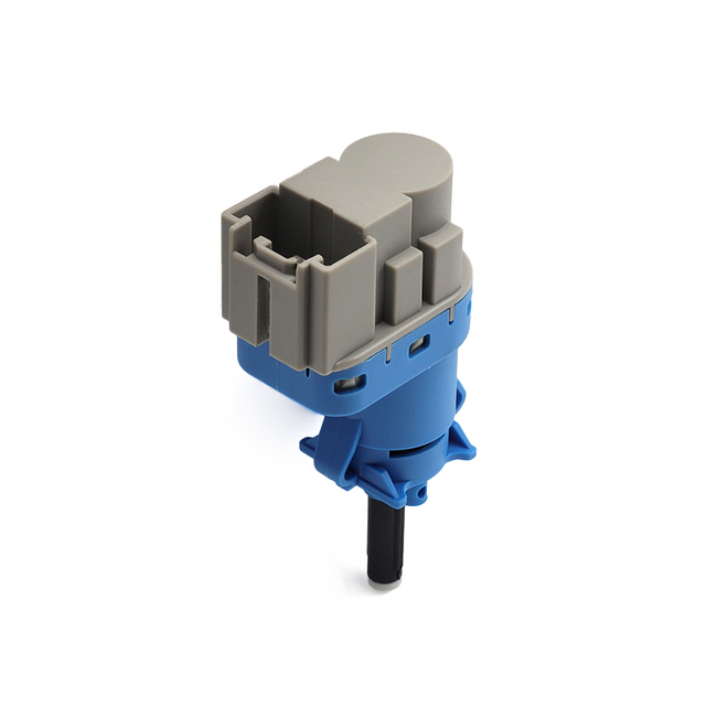  8T4796854M Interruptor de luz de freno: componente mejorado de seguridad automática