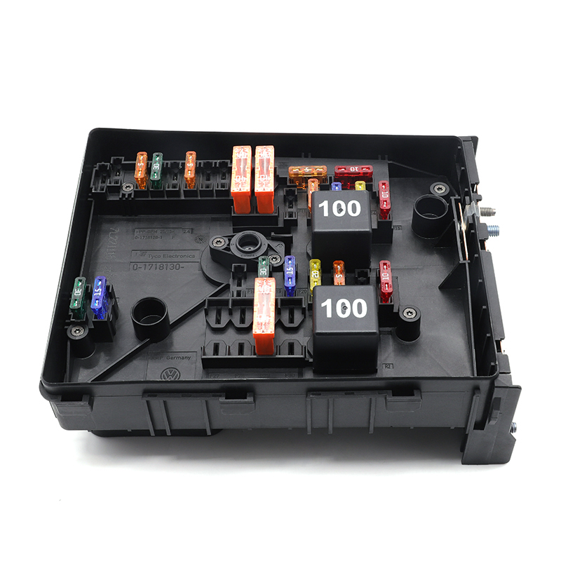 Caja de fusibles para automóvil 1K0937125D del mercado de accesorios: protección eléctrica mejorada